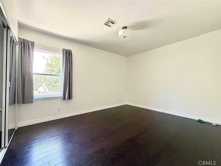 274 S Craig Ave — Photo 12