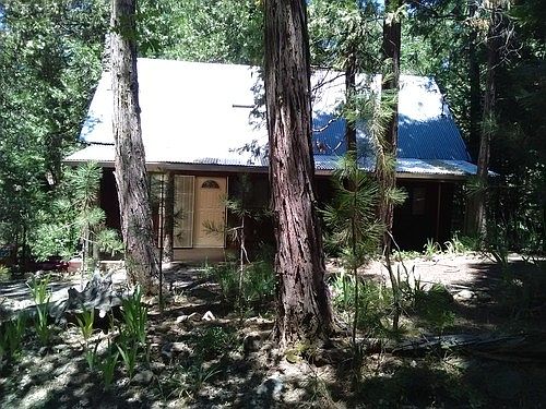 3rd image of 19260 Griffith Ln