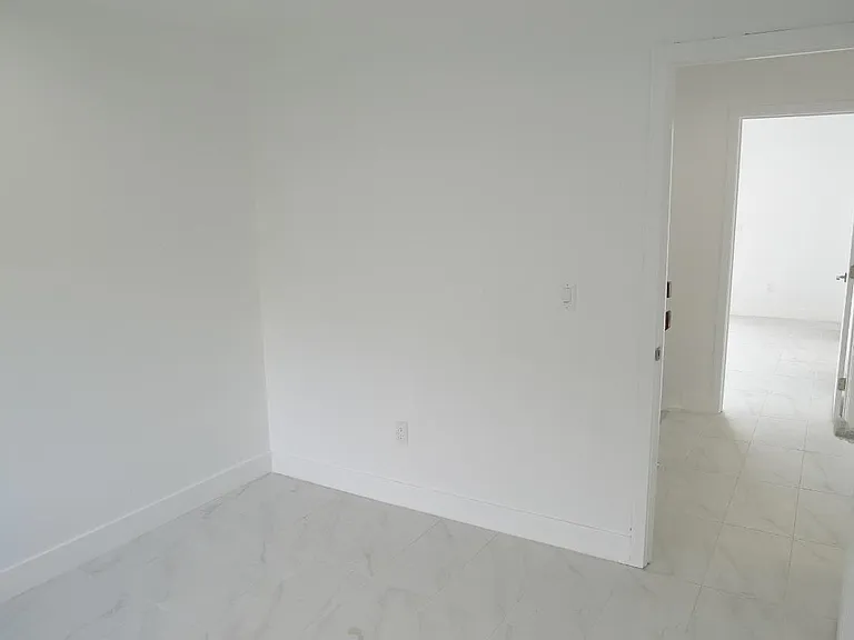 2623 E Maureen St — Photo 34