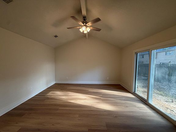 5th image of 70 Brookflower Rd