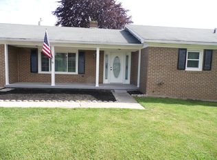 9255 Meadowbrook Dr, Waynesboro, PA 17268