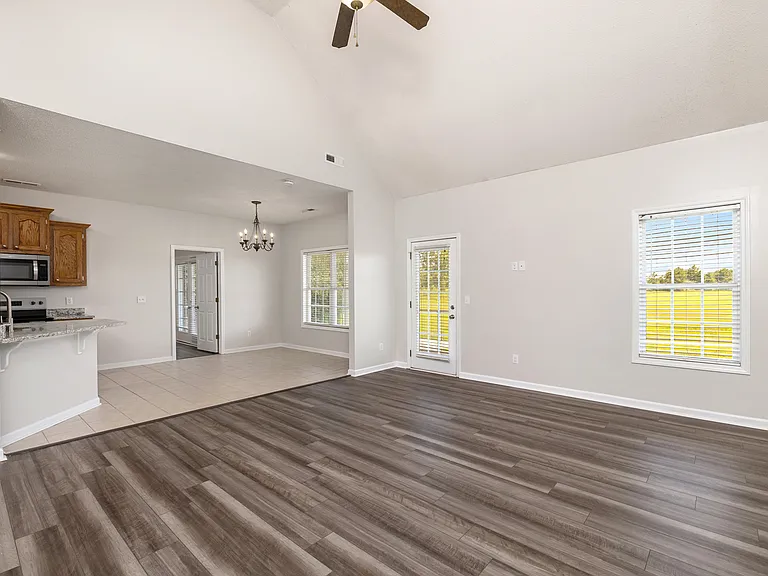 1755 Titanic Ct — Photo 8