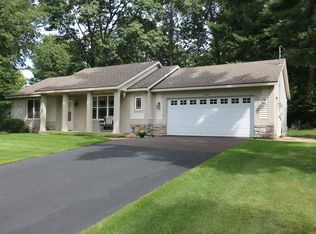 3475 Autumn Wood Dr, Hamilton, MI 49419