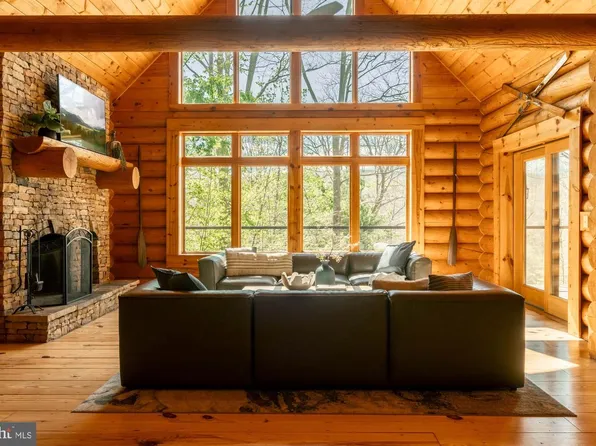 425 Hines Dr, Swanton, MD 21561