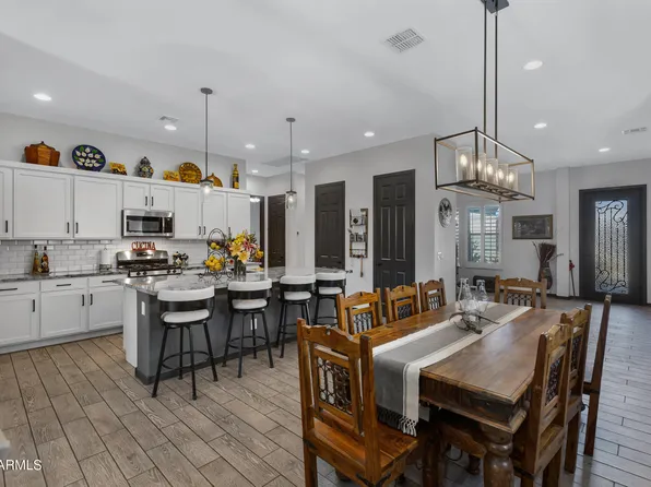 369 W GLACIER BAY Drive, San Tan Valley, AZ 85140