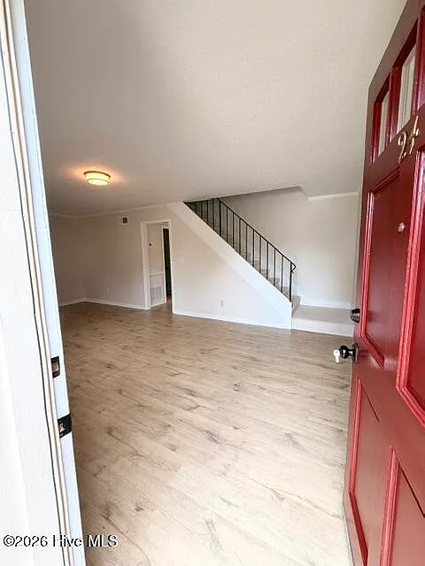 3 bed, 2.5 bath, 1500 sqft, $1,650 — Photo 2