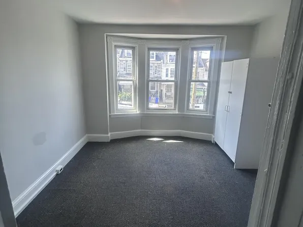 1341 Green St, Reading, PA 19604