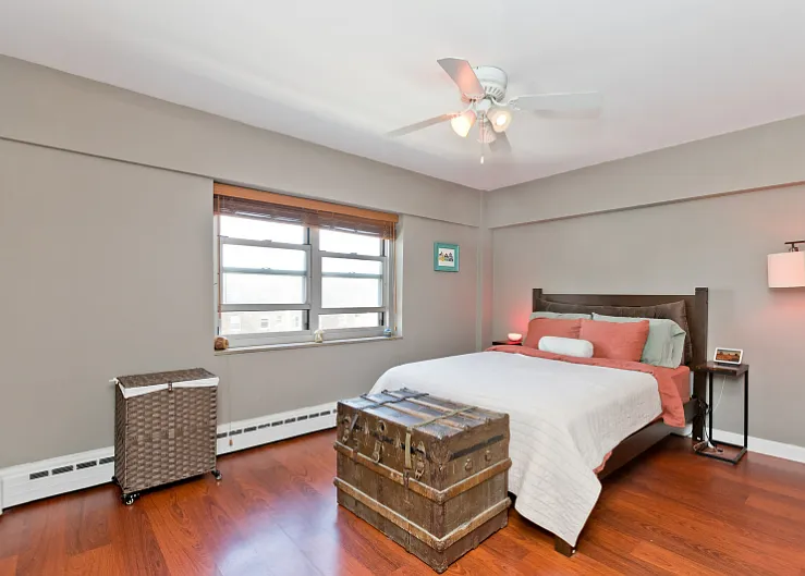 4960 N Marine Dr #719 — Photo 8