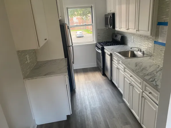 (undisclosed Address), Oakland Gardens, NY 11364