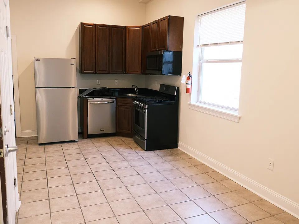 1713 W Montgomery Ave #3-A