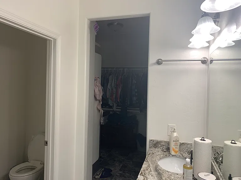 541 S Chavarria Ln — Photo 5