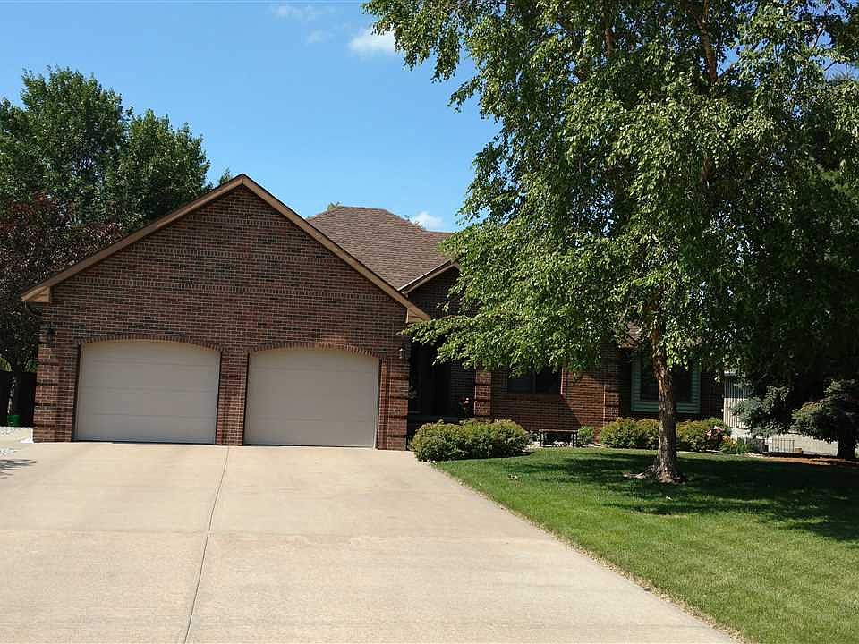 1st image of 62 Cottonwood Dr