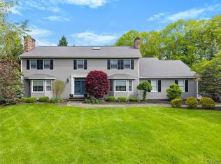 8069 Irish Mist Ln, Manlius, NY 13104