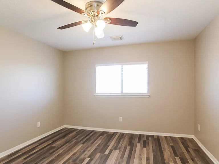 16315 Rockcreek Ln — Photo 13