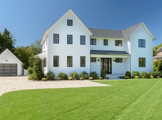 523 N Main St, Southampton, NY 11968