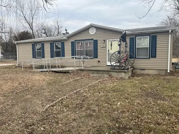 3244 N Woodland Ave, Wichita, KS 67204