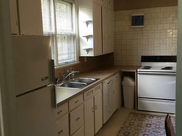 801 S Main St #1 — Photo 9