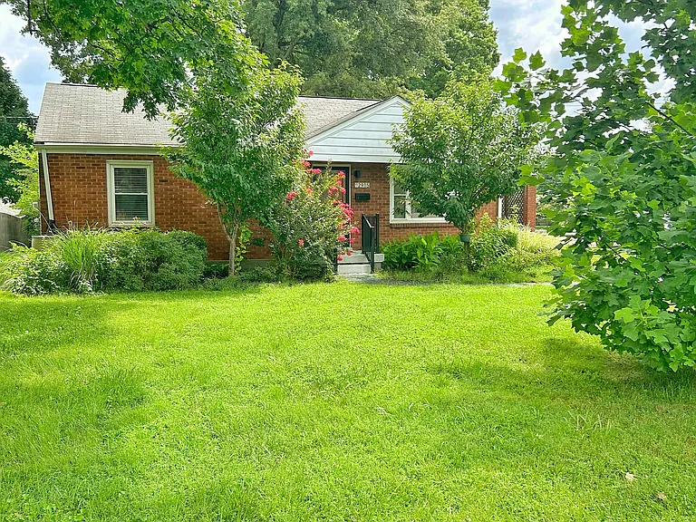 2915 Molter Ct — Photo 2