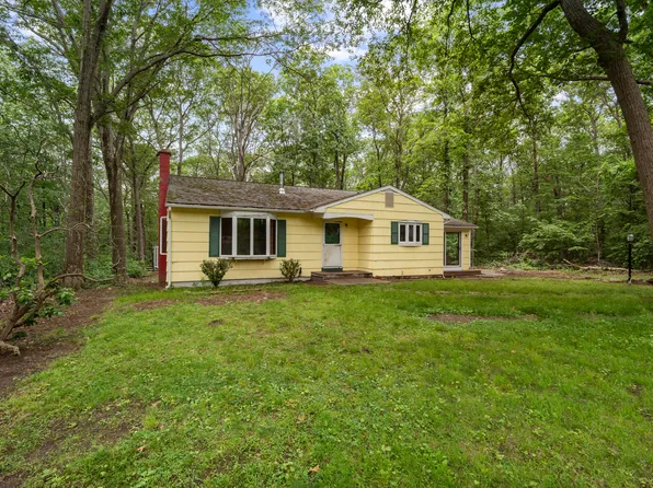 306 Upper Grassy Hill Road, Woodbury, CT 06798