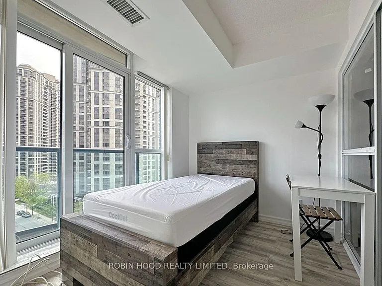 30 Harrison Garden Blvd #30 — Photo 12