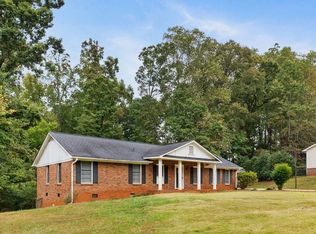 310 Slopingwood Ln, Spartanburg, SC 29301