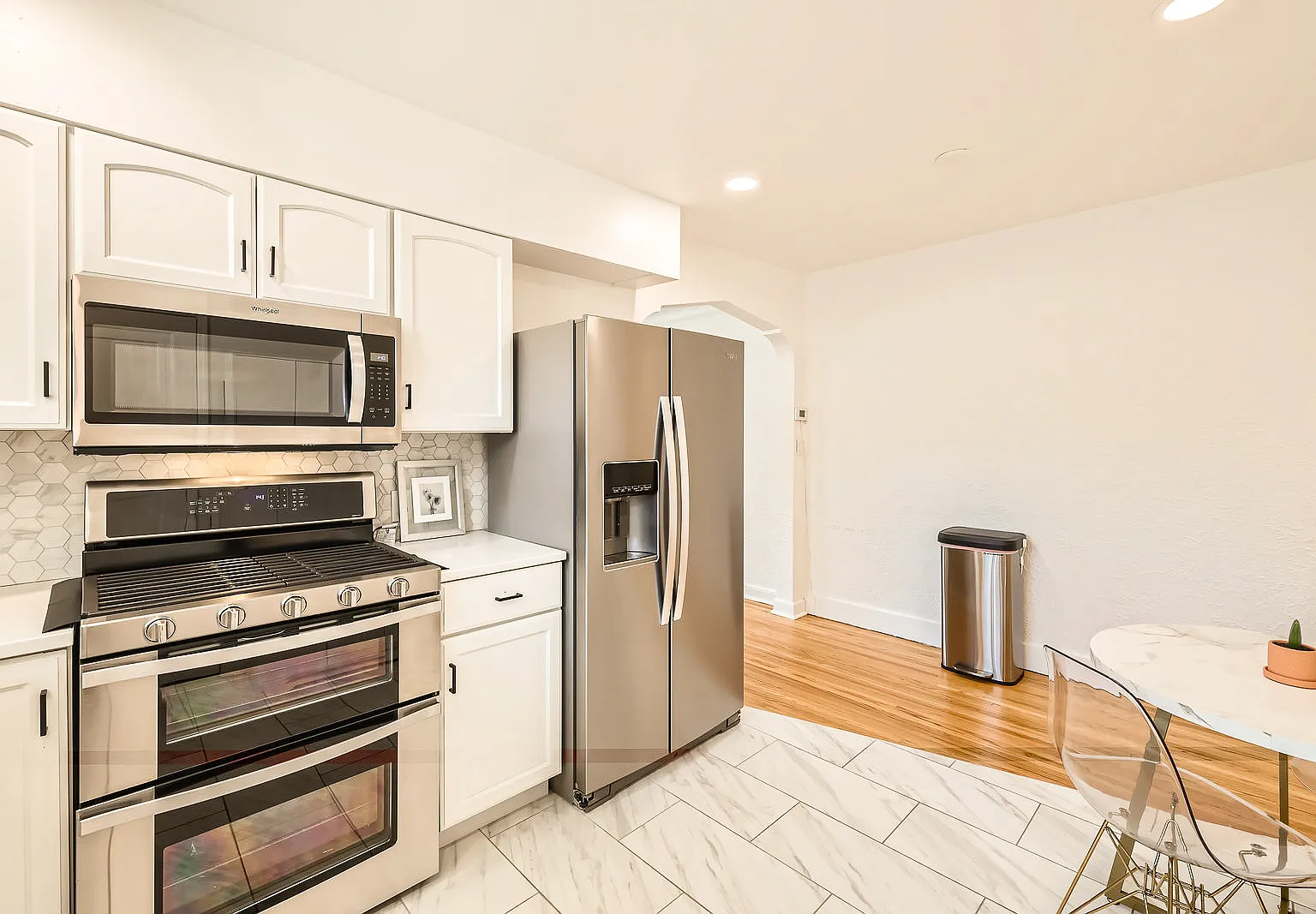 3 bed, $3,800 — Photo 3