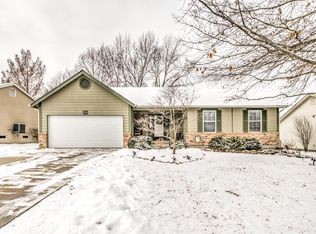 1241 Crooked Creek Dr, Saint Charles, MO