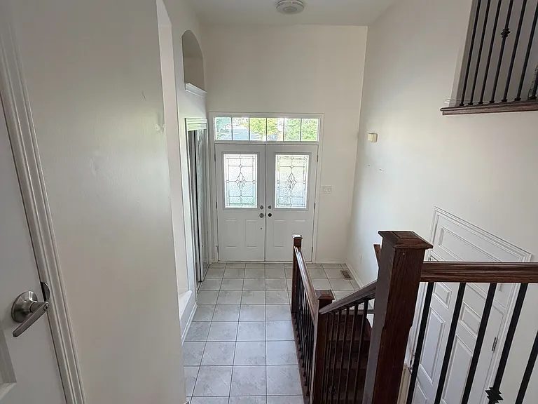 235 Apple Hill Cres — Photo 34