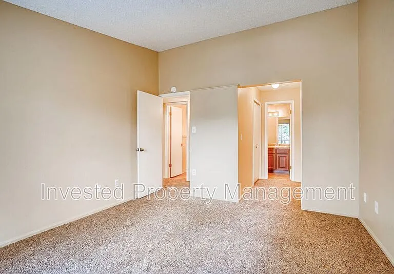 979 S Miller St #302 — Photo 6
