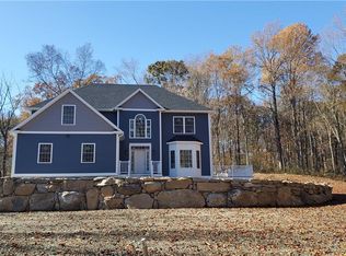 16 Glen Grove Rd, Deep River, CT 06417
