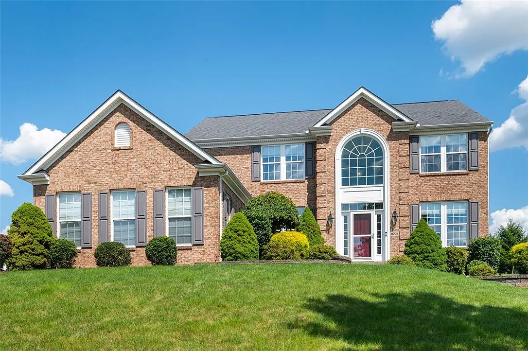 8703 Lindsay Ln photo 1