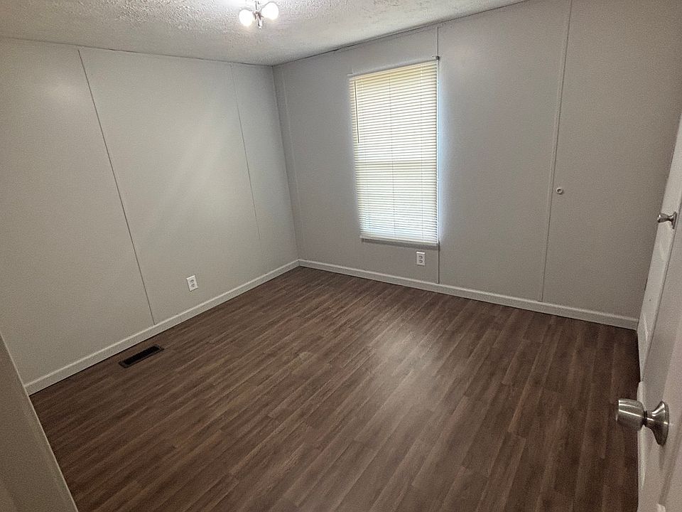 2nd image of 506 W Padgett Rd Lot 4