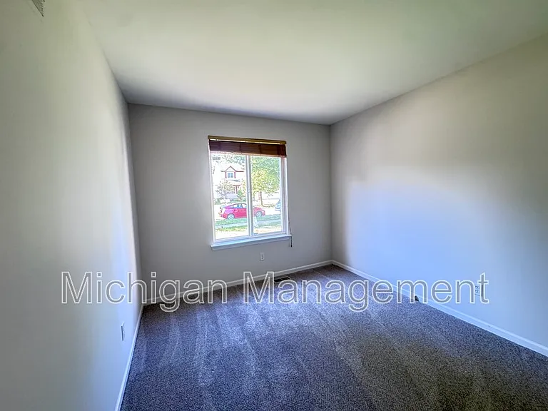 173 Algansee Dr — Photo 34