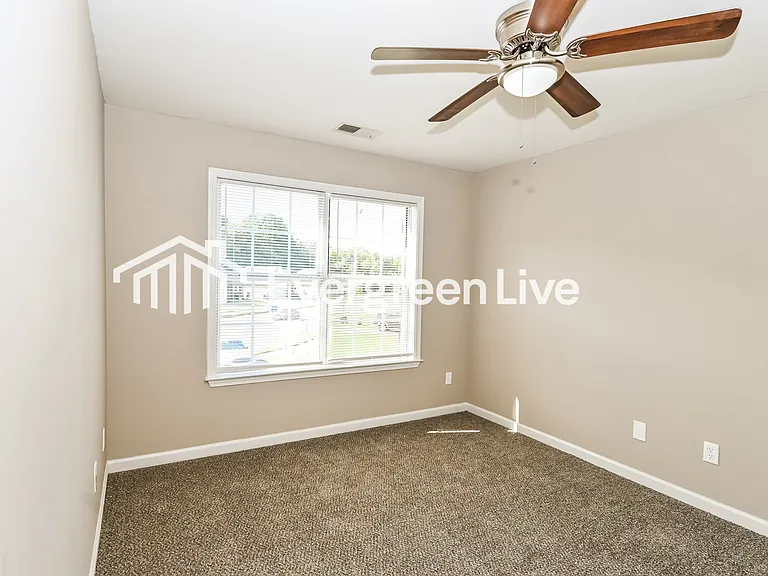 8734 Lezlarken Ln — Photo 11