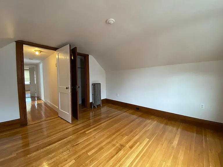35 Glenmont Rd #2 — Photo 10