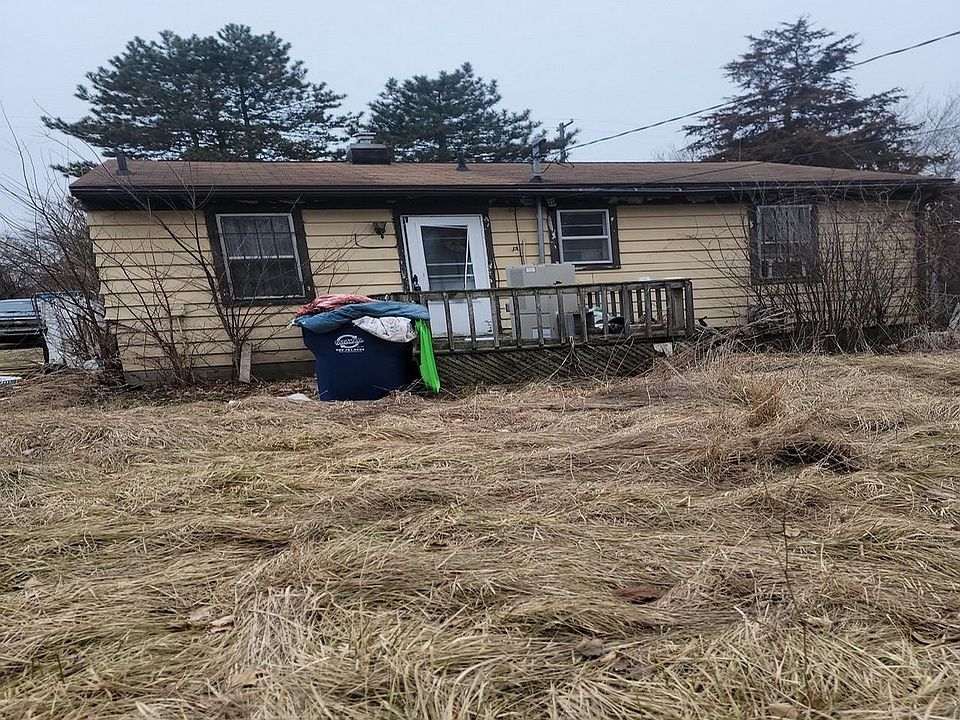 1st image of 742 S 24th St