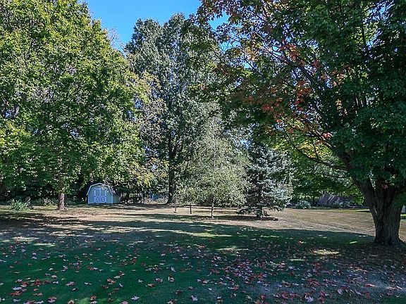 3rd image of 2177 Garden Dr