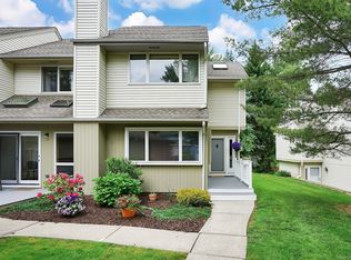 210 E Bass Ln #210, Suffield, CT 06078