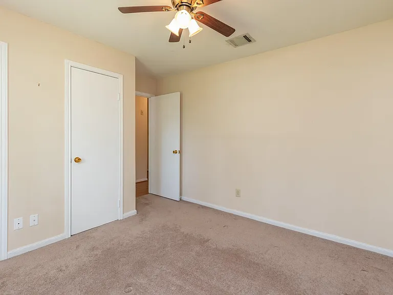 2623 Longleaf Pines Dr — Photo 25