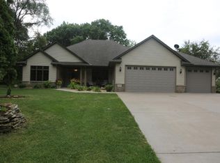 3620 Centerwood Rd, Lexington, MN 55014