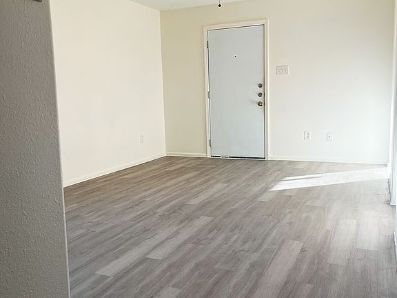 3rd image of 1802 16th St #B