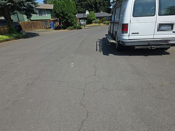 4th image of 211 NE 149th Ave