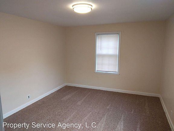 3rd image of 312 Hayward Ave #7254285
