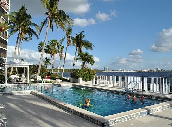 5th image of 3350 N Key Dr #113