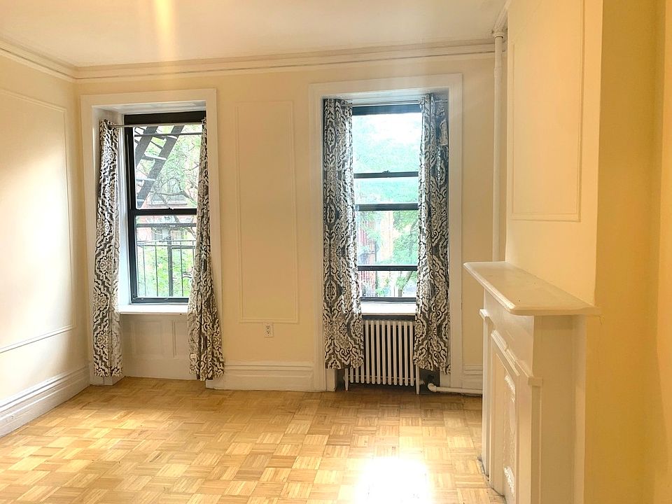 1st image of 122 Macdougal St APT 10