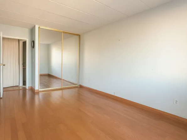 23-22 30th Road image 23 of 37