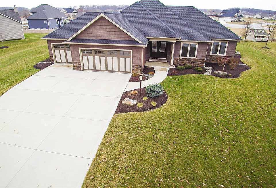 1st image of 314 Stillwater Dr