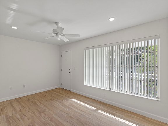 4th image of 2800 Indian River Blvd #7H