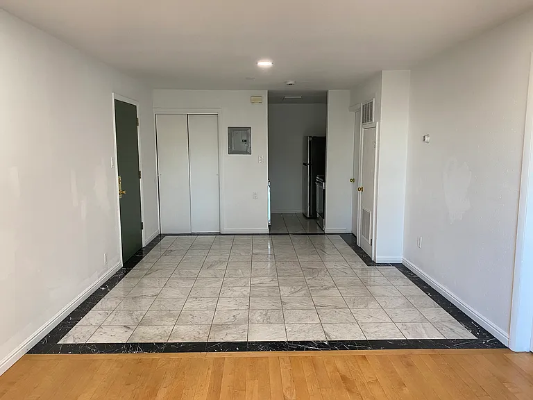 425 S 900 E - Salt Lake City, UT — Photo 9