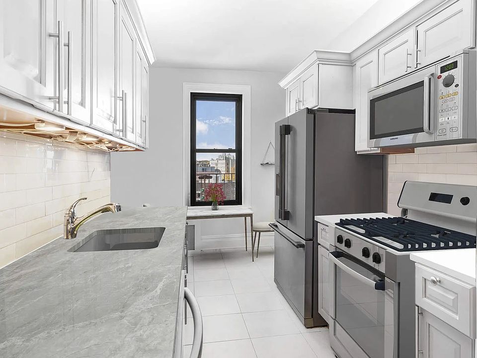 1st image of 345 Montgomery St APT 6D